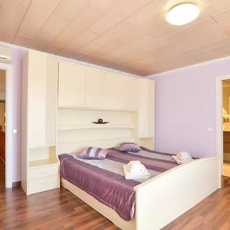 Club Villamar - Hazel Villa